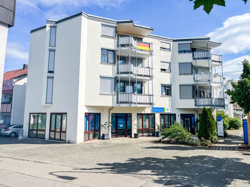Penthouse-Gefühl ohne Dachschrägen – 3-Zimmer-Wohnung mit traumhafter Aussicht, Carport und Top-Lage